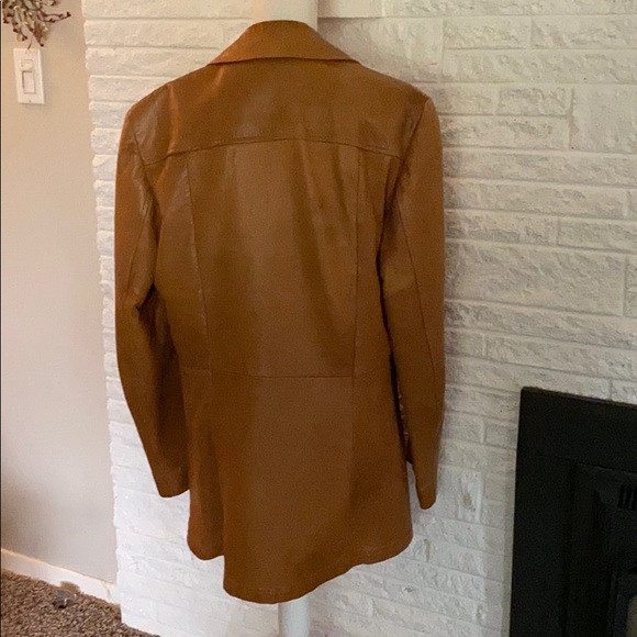 Robert Lewis Lambskin coat - Picture 2 of 8